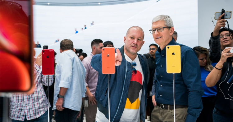 Фото - Apple прекратила сотрудничество с легендарным дизайнером Джони Айвом — он работал с компанией более 30 лет