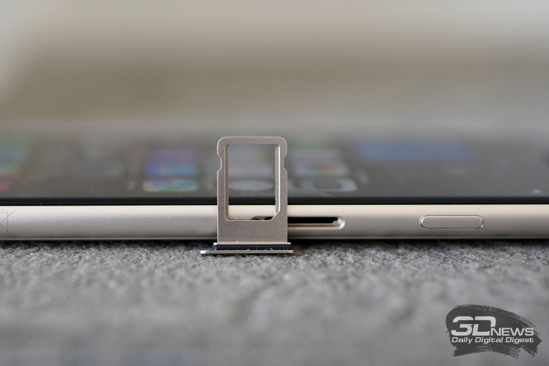  Apple iPhone SE (2022), слот для единственной карточки стандарта nano-SIM 