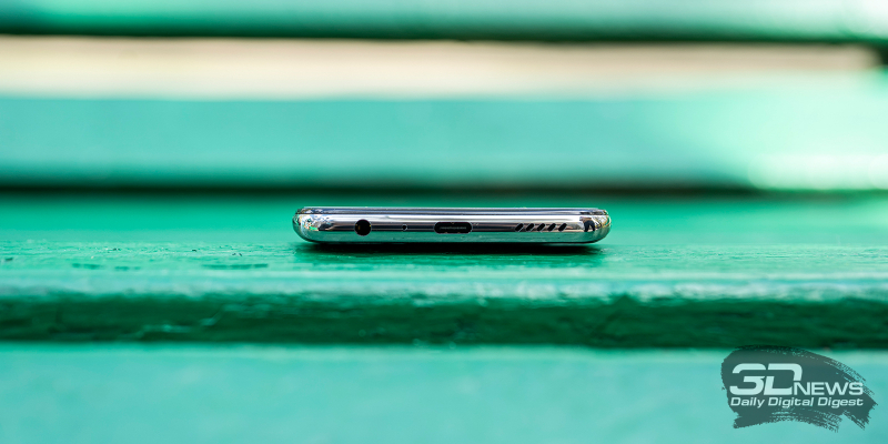  OnePlus Nord CE 2, нижняя грань: динамик, порт USB Type-C, мини-джек (3,5 мм), микрофон 