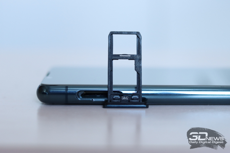  Sony Xperia 5 III, слот для SIM-карт и/или карты памяти microSD 